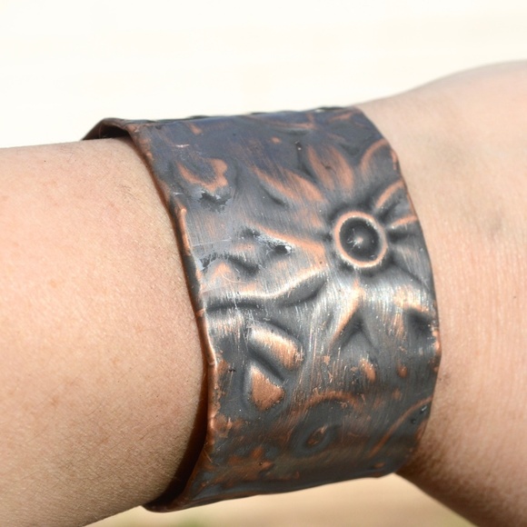 Bouquet Copper Wide Cuff Bracelet Flower Floral Patina Handmade Rustic Artisan - Picture 4 of 7